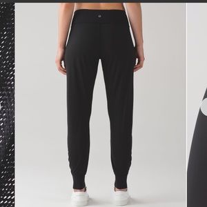 Lululemon Hot Like Agni Pant Size 6